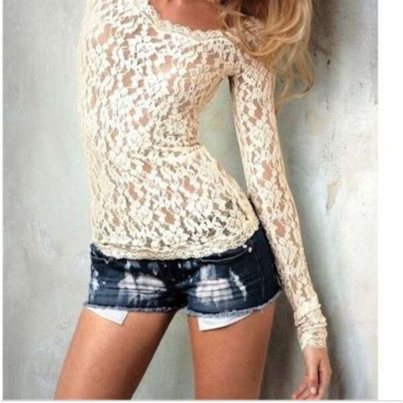 💰3/$30 Lace long sleeve - Picture 3 of 7
